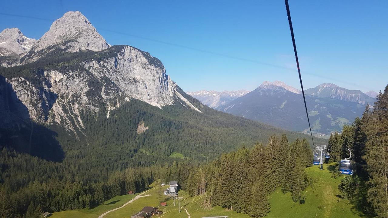 Hotel Alpspitz B&B غرينو المظهر الخارجي الصورة